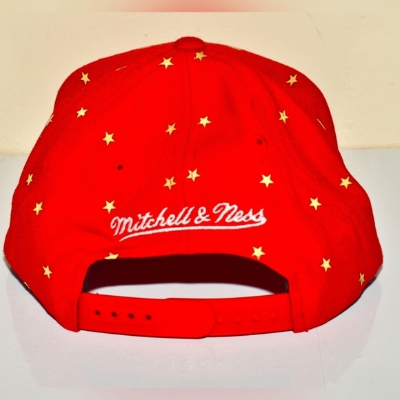 Starry Night Glow In - Picture 4 of 6